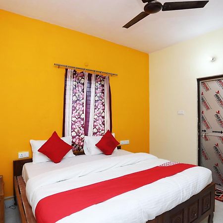 Hotel O Shree Shree Guest House Rāmnagar Kültér fotó