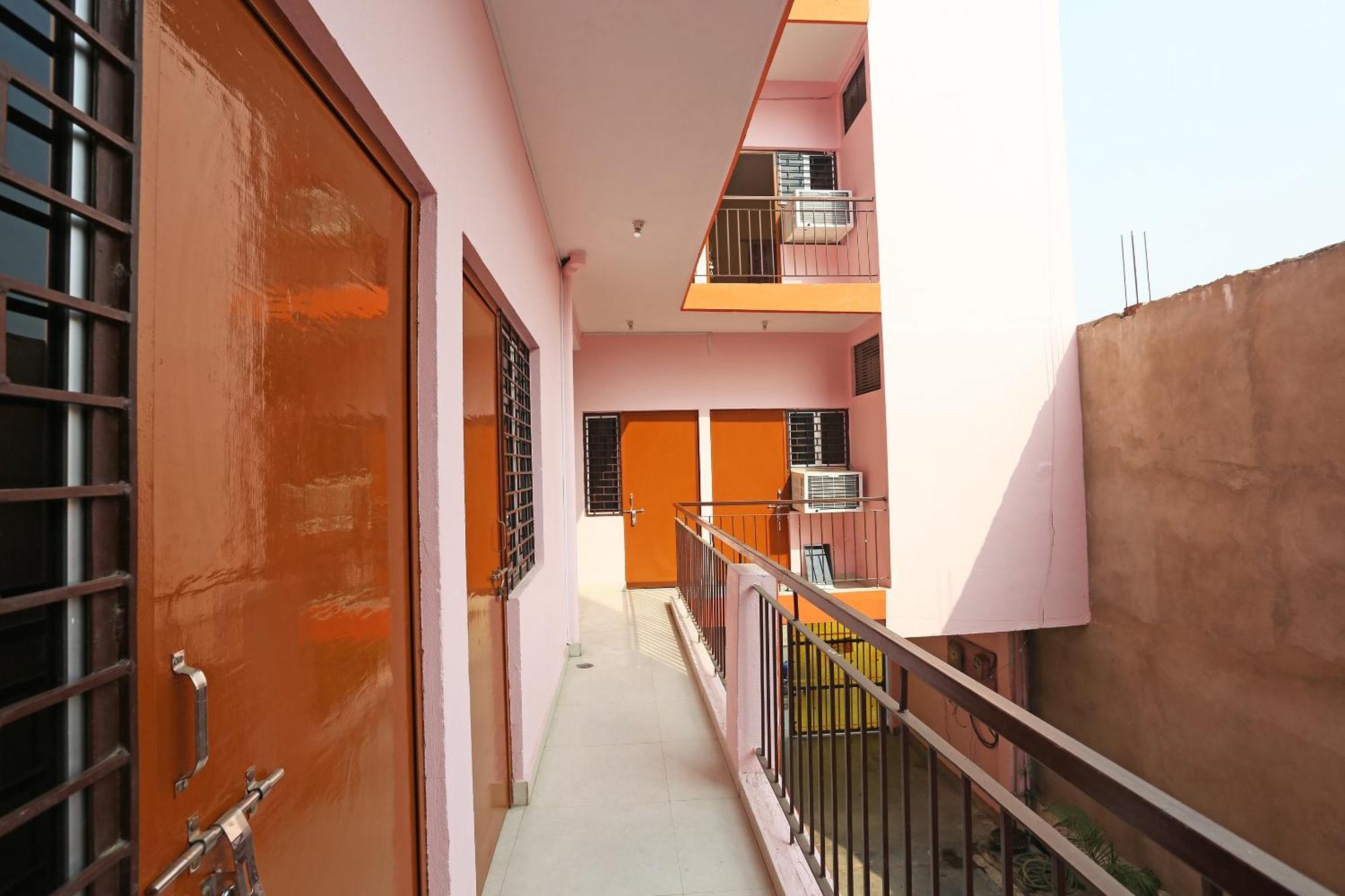 Hotel O Shree Shree Guest House Rāmnagar Kültér fotó